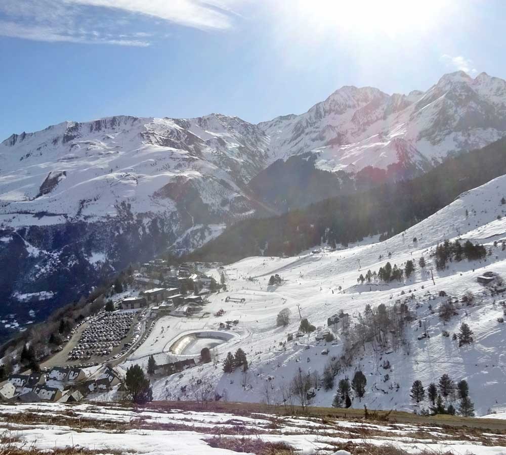 1 vue sur la station de ski du val louron