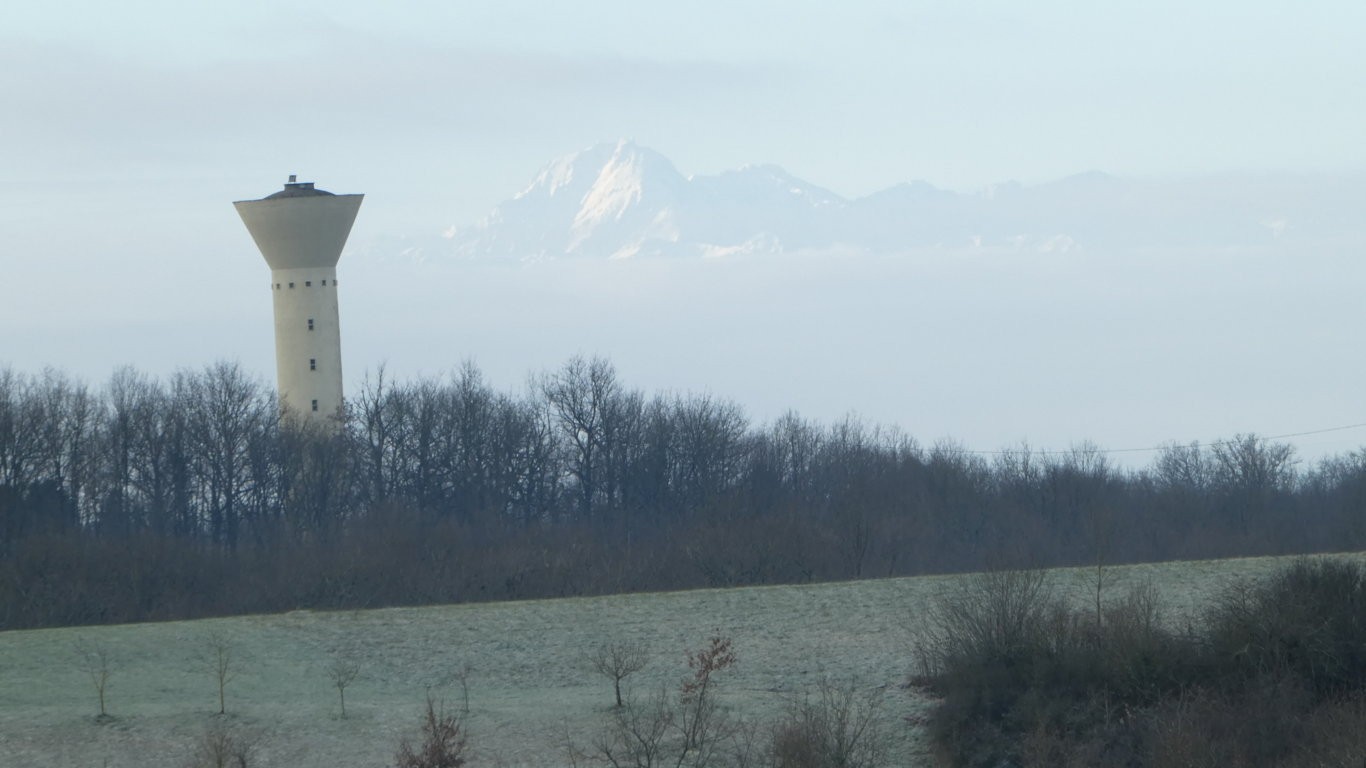 11 zoom sur pic du midi