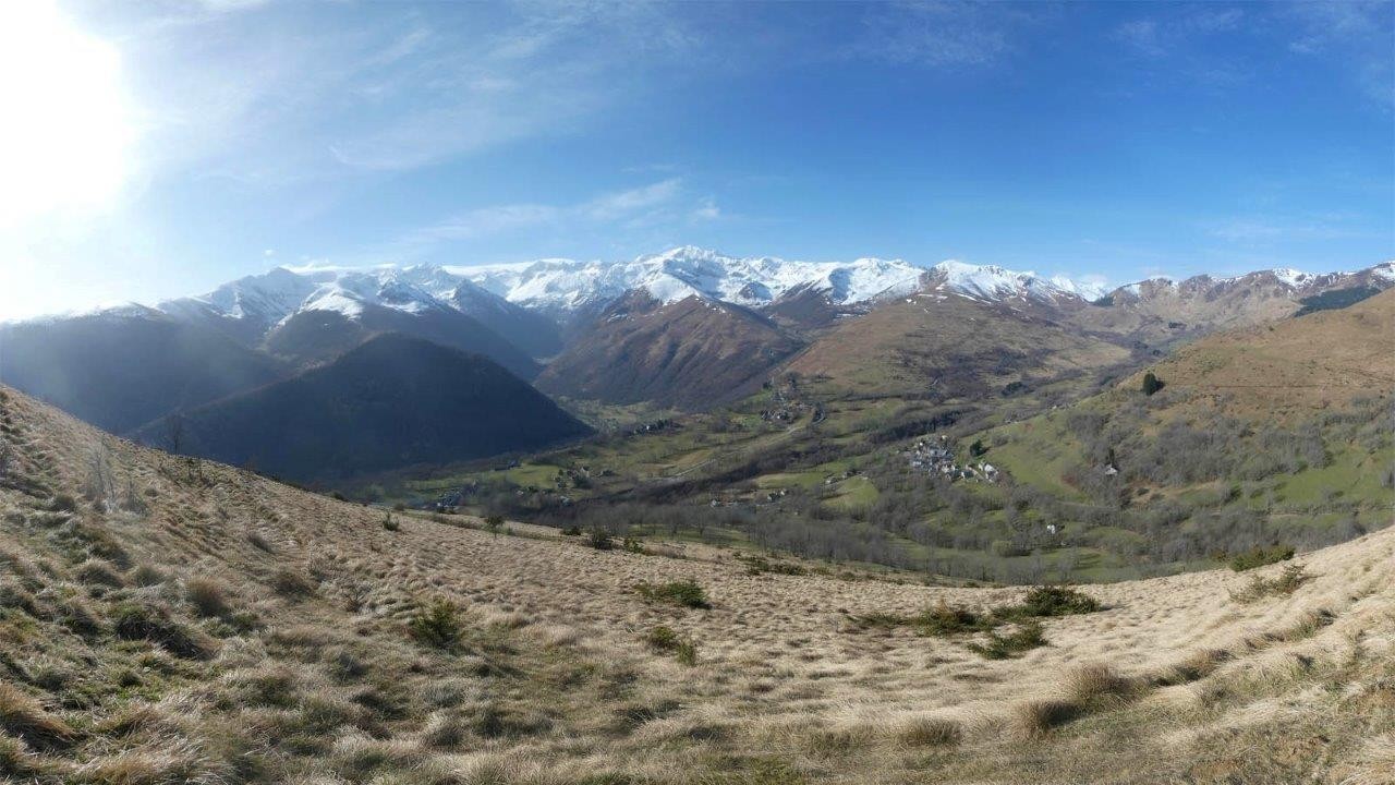 13 panorama vallee et sommets du luchonnais