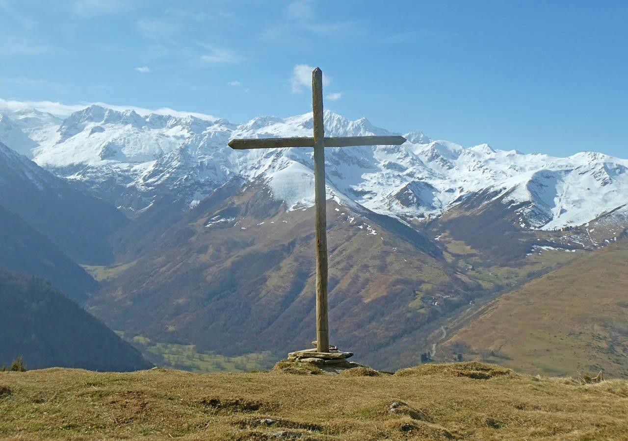 15 la croix de l homme de pierre