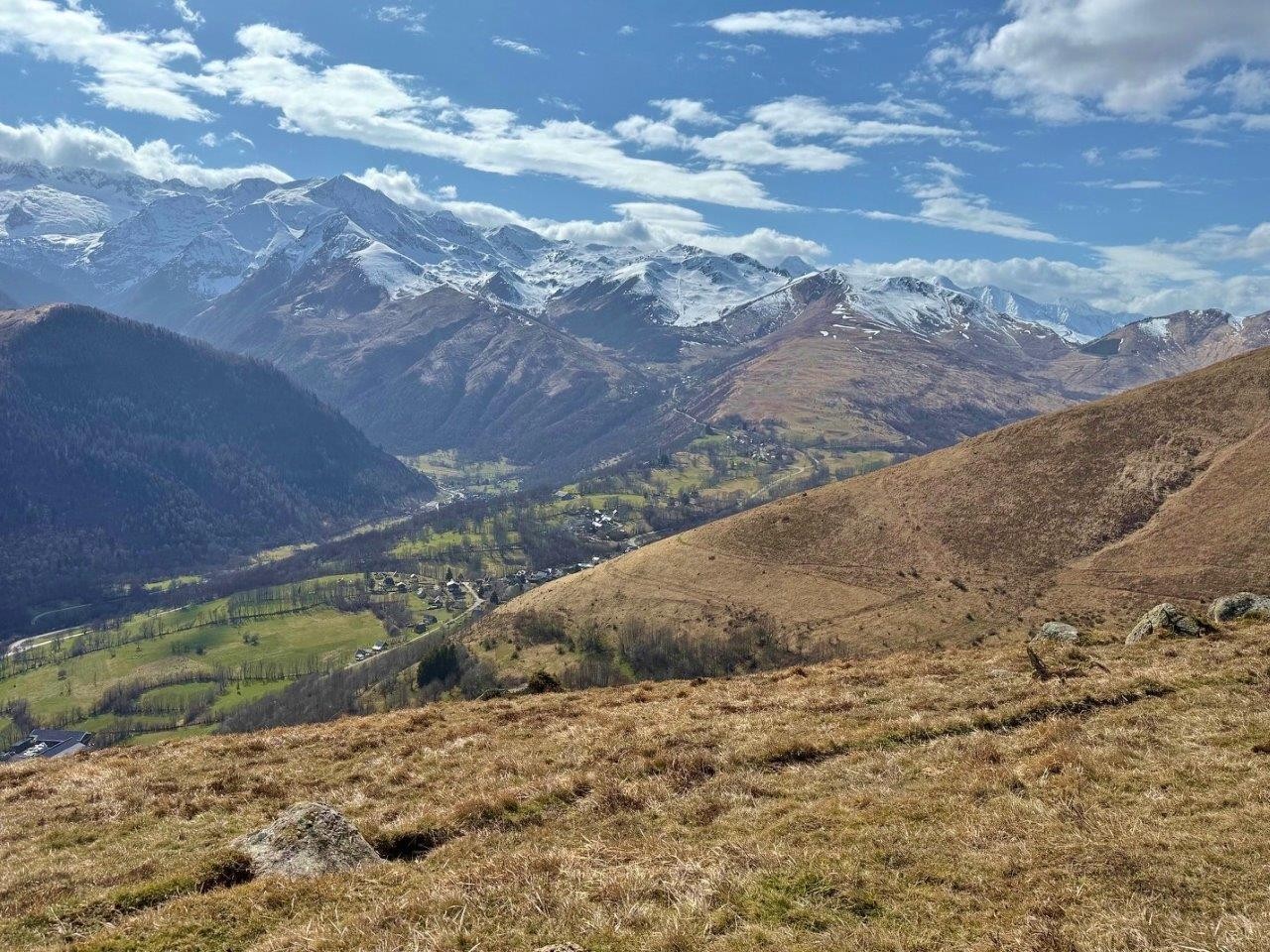 19 vue sur entree vallee d oo jurvielle et portet