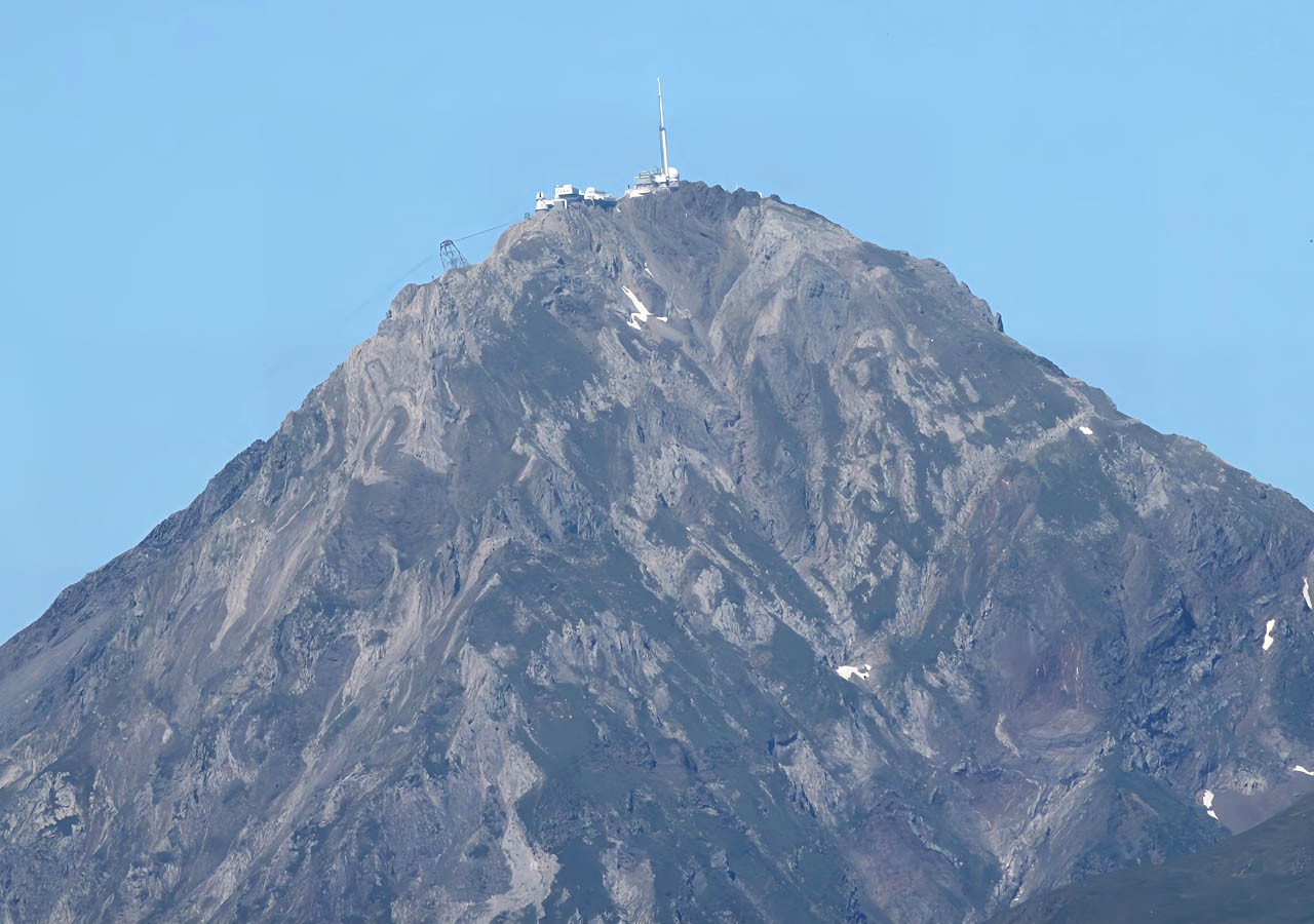 20 le pic du midi de bigorre