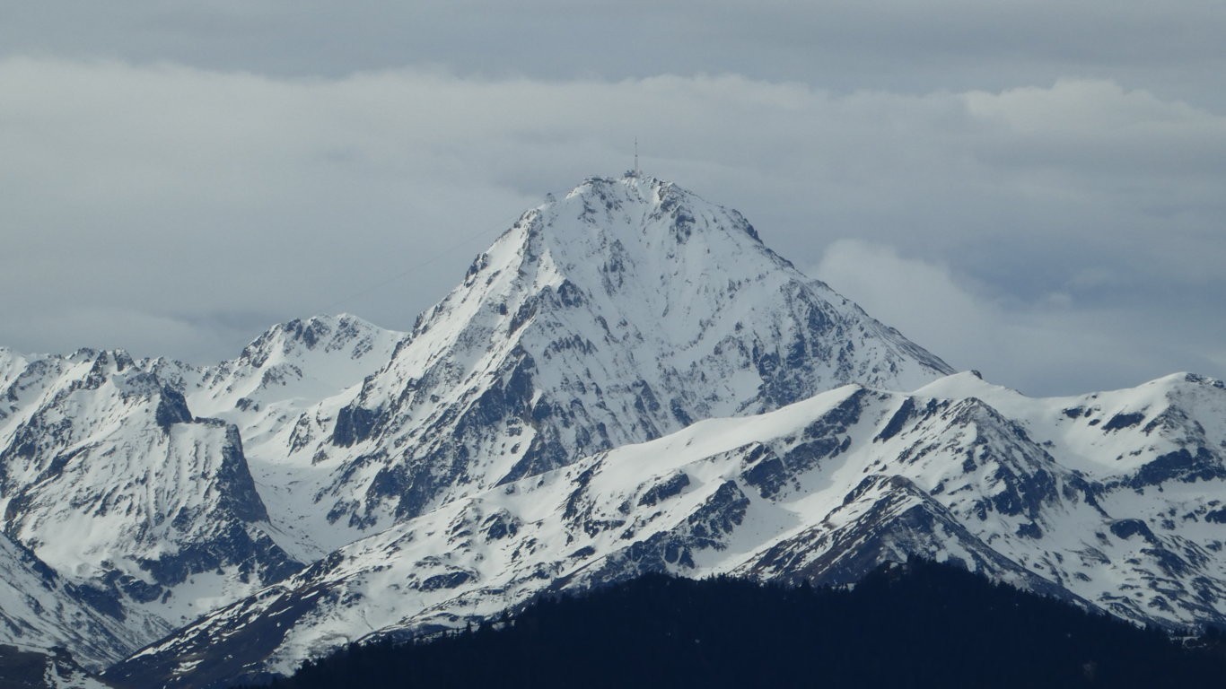 26 zoom sur pic du midi