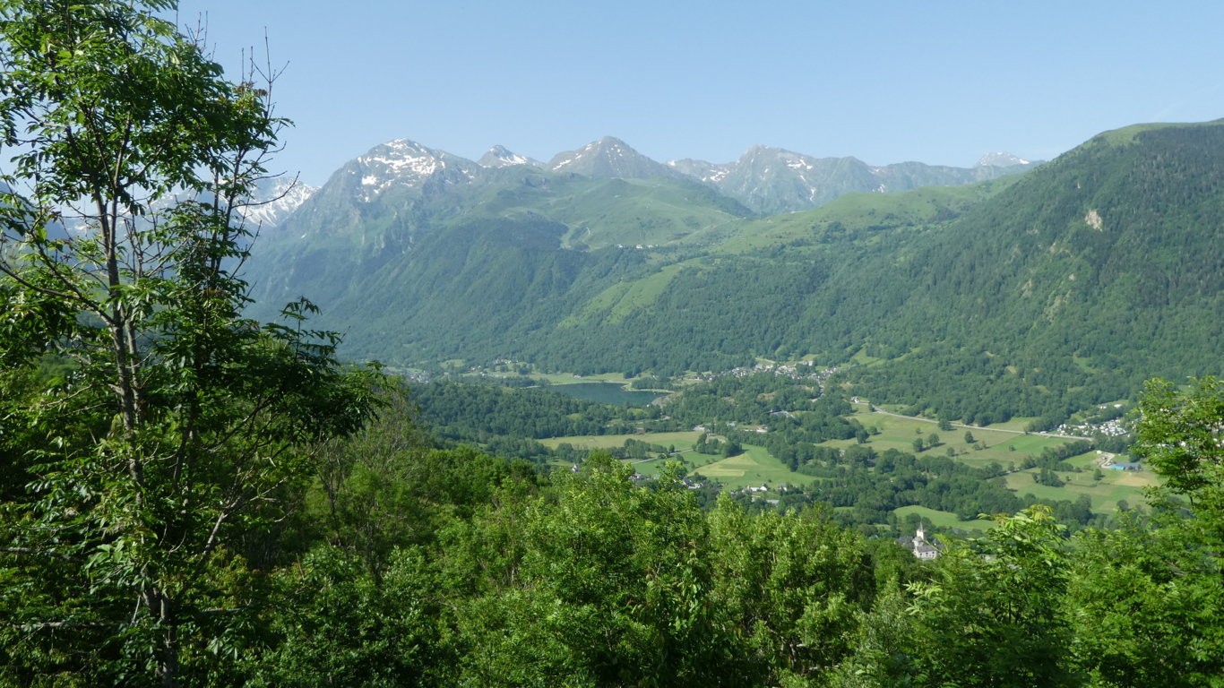 3 en balcon au dessus du lac de loudenvielle