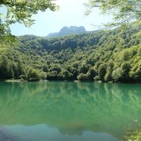 32 autre vue du lac de bethmale