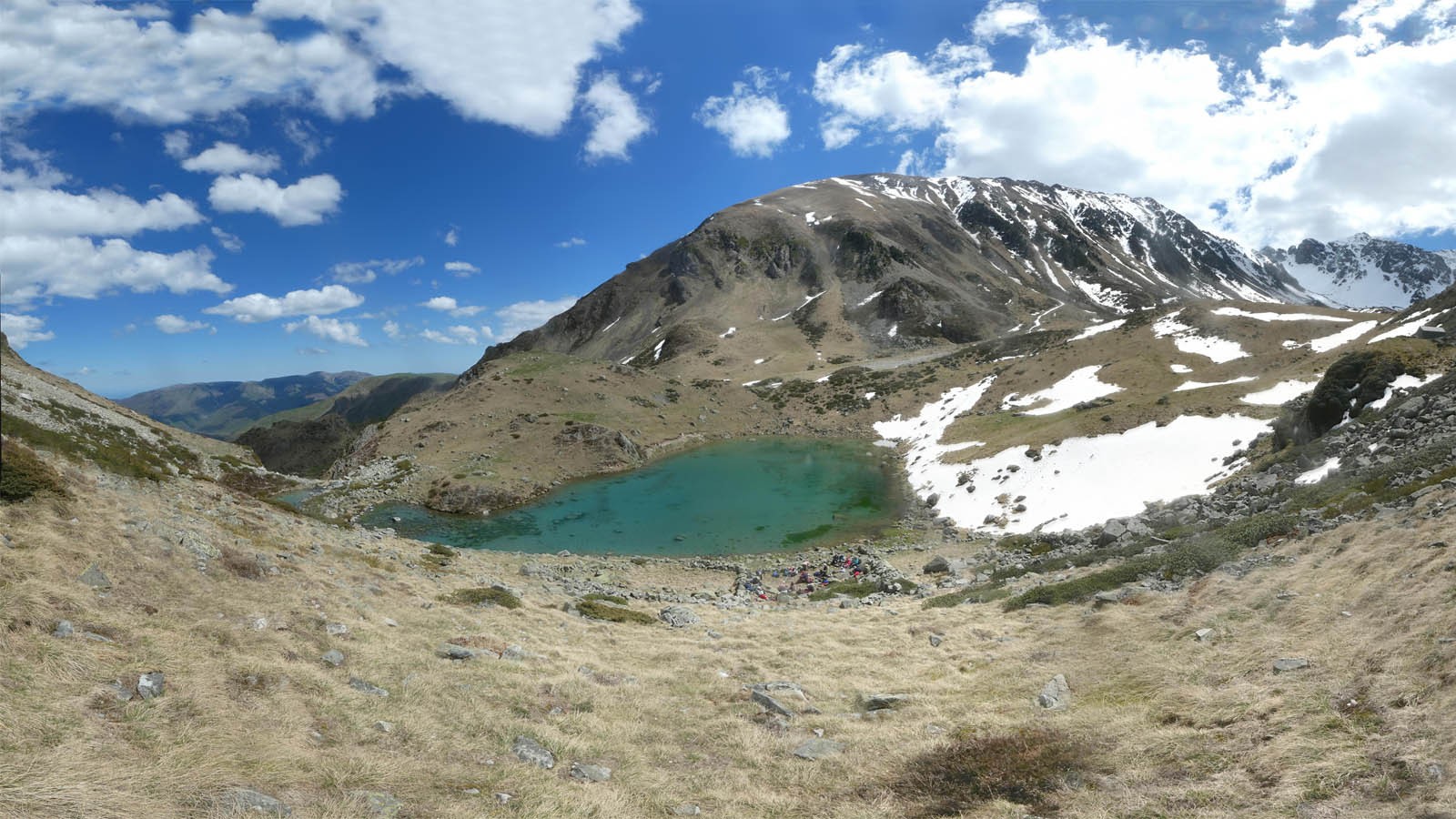 32 vue panoramique du lac de montarrouye