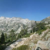 4 a gauche le massif du neouvielle