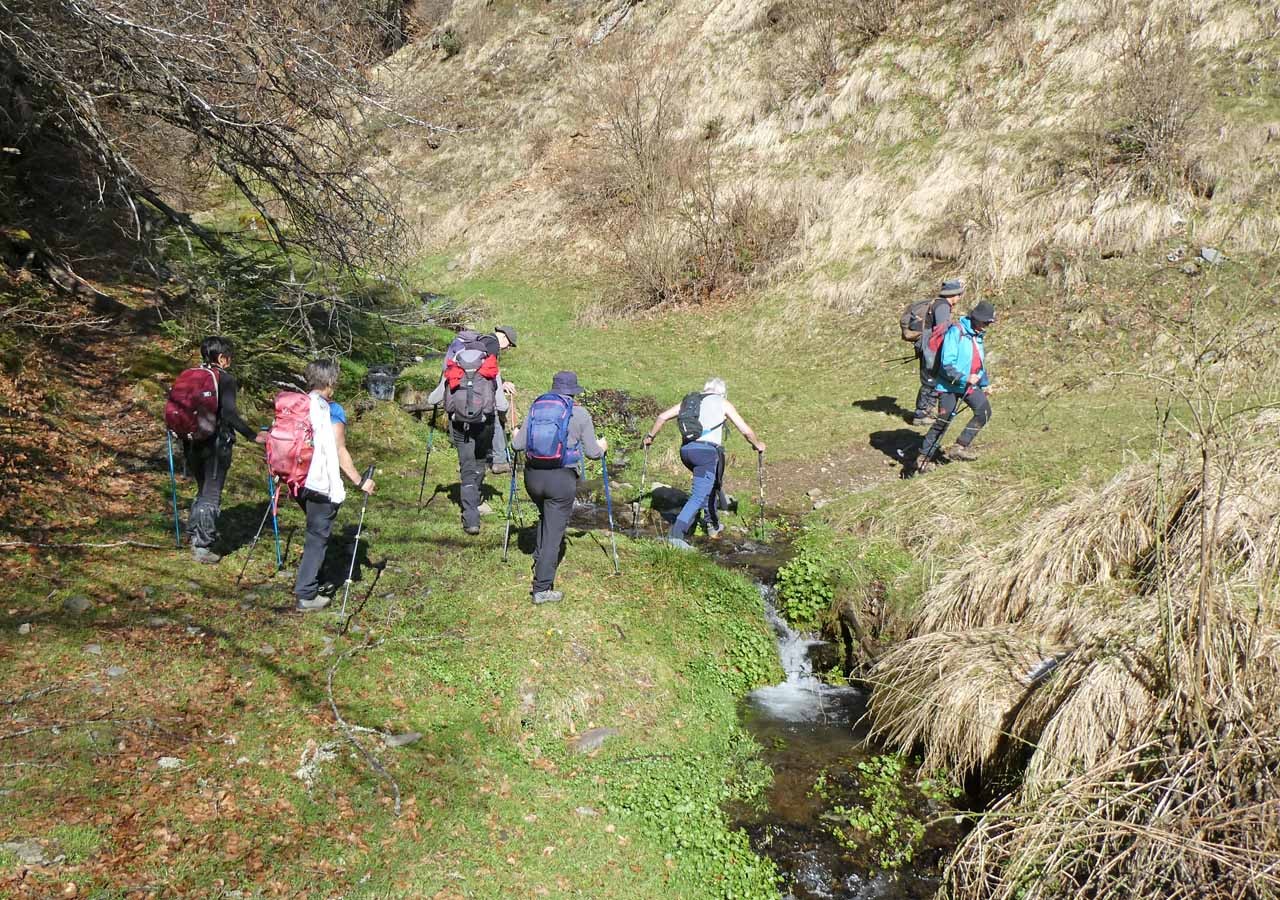 6 on traverse le ruisseau de gouarde