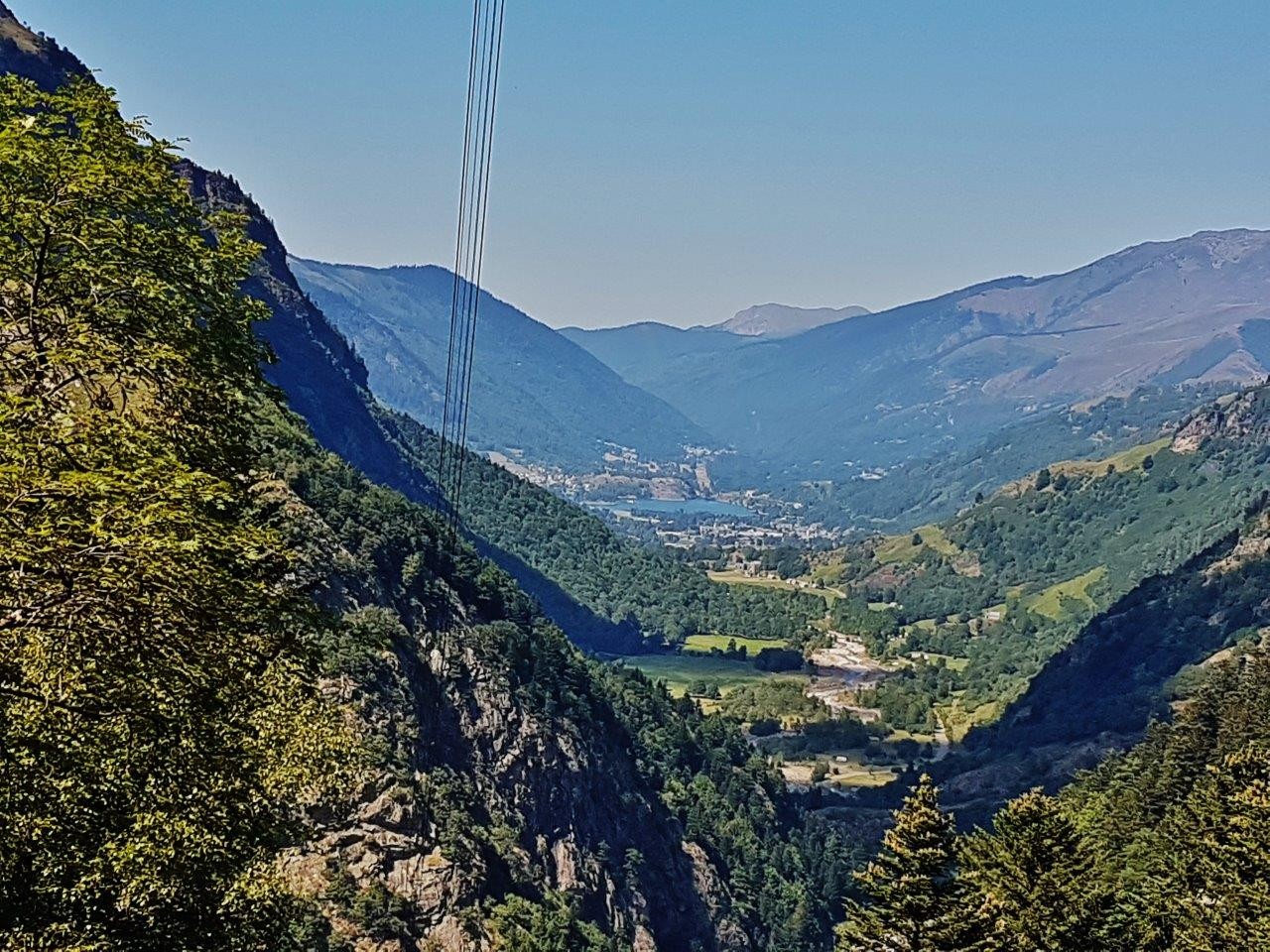 8 Zoom sur le lac de genos